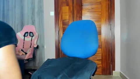 little_africa online show from April 3, 7:50 am