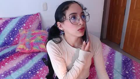 TU ANGELITO online show from November 15, 3:51 am