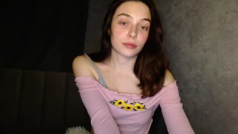 Mia   Im online every day 1530 PM in New York  2030 PM in London online show from April 5, 9:03 pm