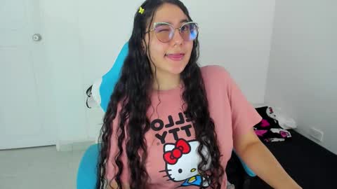 Laire  online show from November 24, 10:56 pm