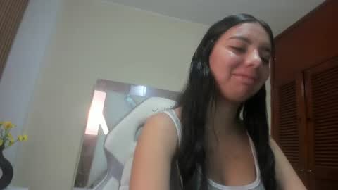 little_ssweet online show from June 26, 1:23 pm