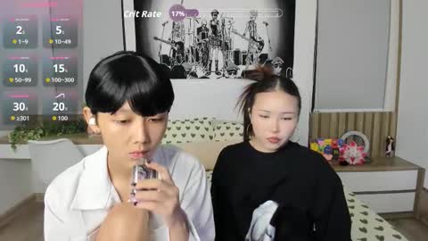 Snapshot of little_yena chatting on October 3, 6:46 pm Yena and Gabby online show from October 3, 6:46 pm