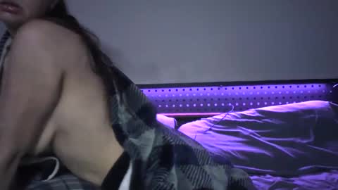 Snapshot of littlejessielov chatting on February 11, 6:51 am Jessie online show from February 11, 6:51 am