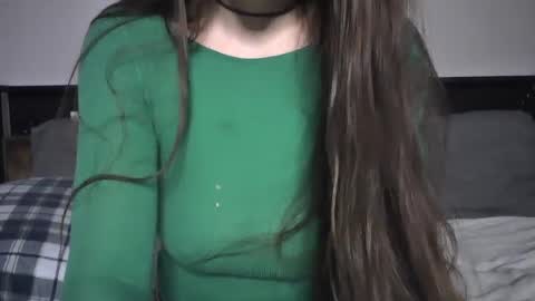 Snapshot of littlejessielov chatting on February 2, 9:08 am Jessie online show from February 2, 9:08 am