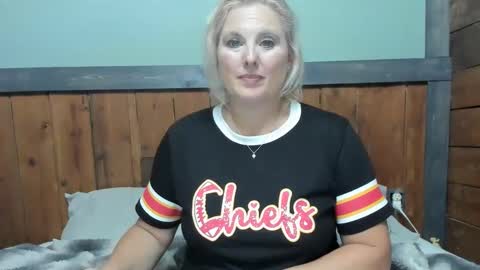 lisanixs online show from September 22, 2:54 am