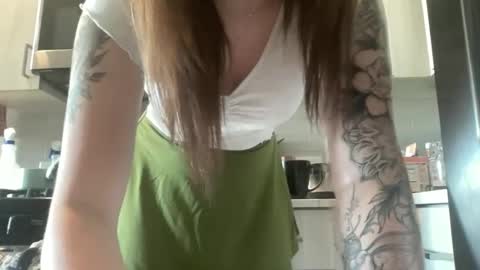 littlelovesbig online show from October 27, 5:52 pm