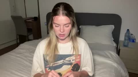 Marciabrady online show from November 7, 2:28 am