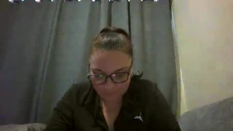 littlemissm44623 online show from April 17, 8:27 am