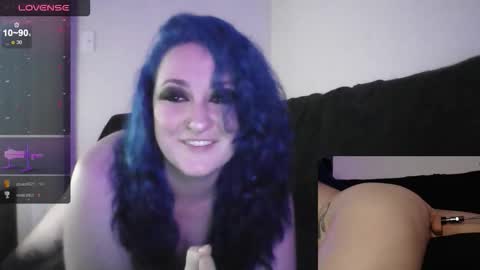 littlemonsterkitten online show from January 11, 5:45 am