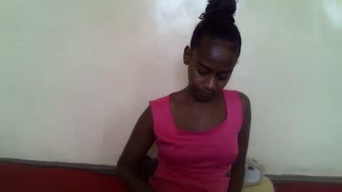 littlesandie online show from November 20, 5:30 am