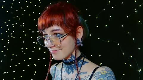 Snapshot of littlespacemouse chatting on December 23, 8:25 pm Niki  free tg channel with some photos gifs and info about streams  online show from December 23, 8:25 pm