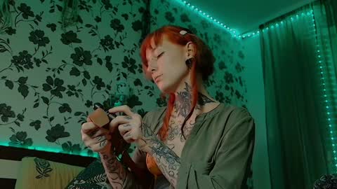 Snapshot of littlespacemouse chatting on January 15, 6:19 pm Niki  free tg channel with some photos gifs and info about streams  online show from January 15, 6:19 pm