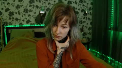 Snapshot of littlespacemouse chatting on October 14, 4:31 pm Niki  free tg channel with some photos gifs and info about streams  online show from October 14, 4:31 pm