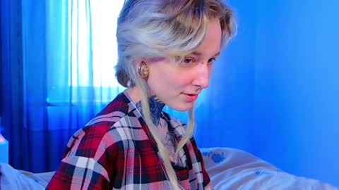 Snapshot of littlespacemouse chatting on December 13, 8:10 am Niki  free tg channel with some photos gifs and info about streams  online show from December 13, 8:10 am