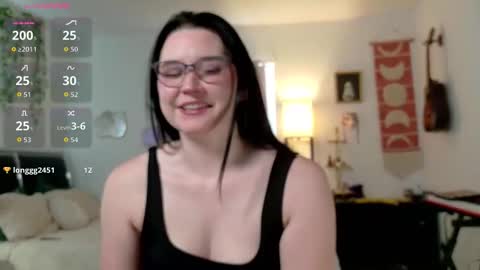 Eliza online show from November 12, 1:42 pm