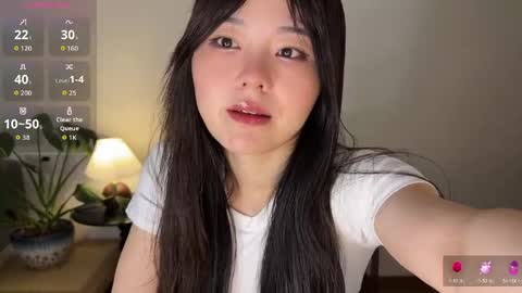 nana online show from April 10, 2:06 am