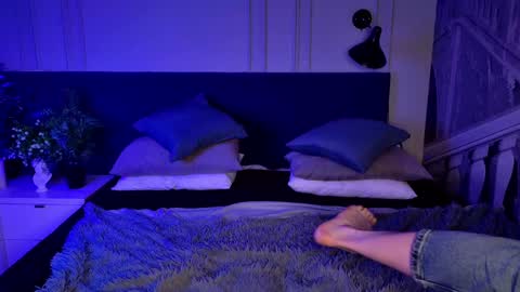 Liv 3 online show from February 23, 2:07 pm