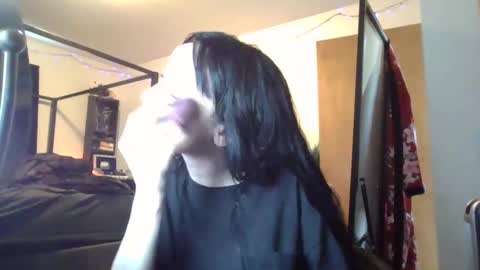 Liv Mirage online show from March 7, 8:11 pm