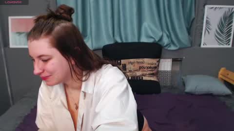 Snapshot of liyasilve chatting on February 20, 11:21 pm Liya Silve online show from February 20, 11:21 pm