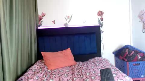 Liyxs online show from December 17, 11:20 pm