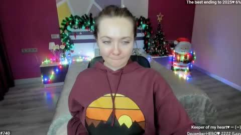 Girl next door online show from December 20, 12:42 pm