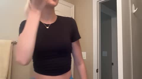 lizzy2bizzy online show from May 26, 3:55 pm
