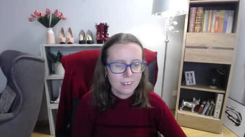 Lizzy online show from November 12, 5:16 am