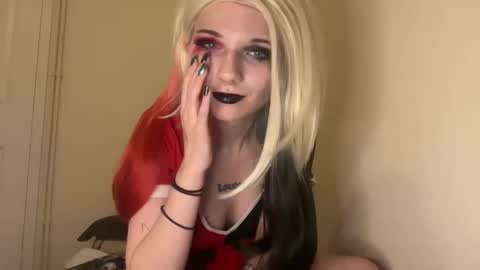 lizzybunny online show from October 30, 8:32 pm