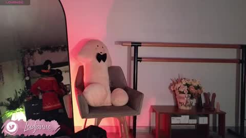 Janne Miller 9pm to 3am GMT-5 online show from November 7, 12:49 am