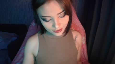 lola online show from January 9, 6:06 am