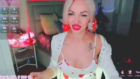Lola online show from May 12, 12:34 pm