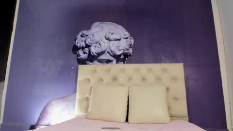 lola red online show from February 5, 3:09 pm