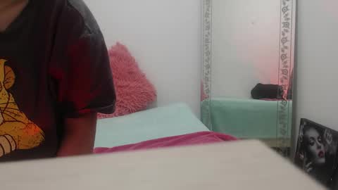 lolaandcamille online show from September 28, 9:03 am