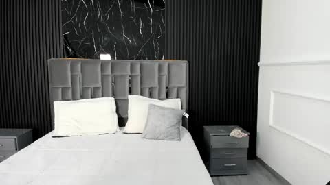 Lola Angel online show from November 29, 8:24 pm