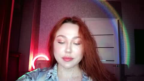 Lola online show from September 27, 3:19 pm