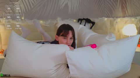 Lola online show from October 29, 1:54 am