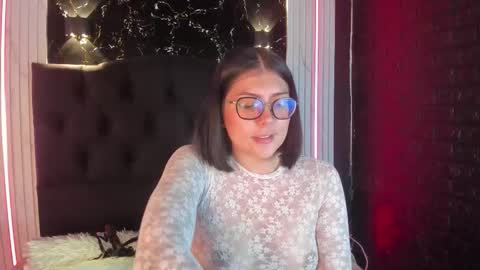 Lola online show from December 1, 11:47 am