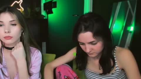 lole ti online show from April 4, 6:07 pm