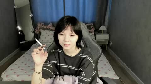 Loly online show from May 5, 1:19 am