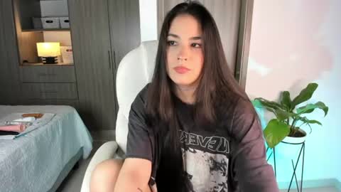 Sarah online show from July 28, 5:49 am