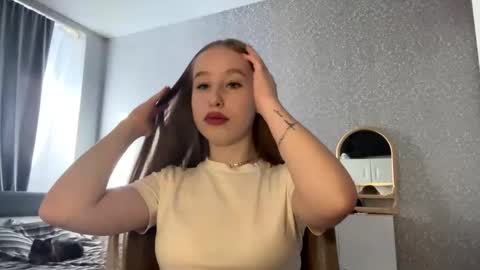 Nicolina online show from February 24, 7:07 am