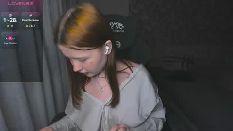 lona online show from March 13, 7:04 pm