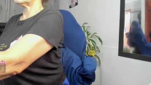 Jennifer  online show from March 23, 7:20 pm