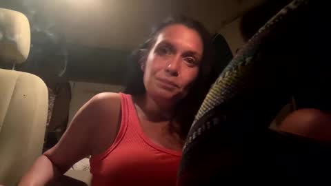 lonelymilfxoxo online show from May 21, 2:20 am