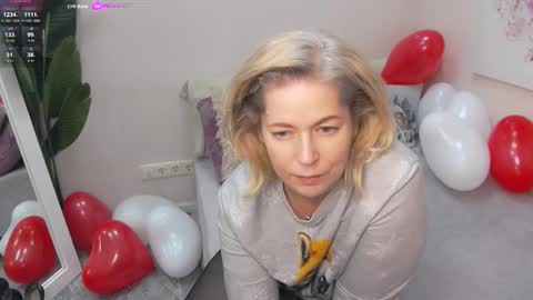 Lora online show from February 16, 8:25 am