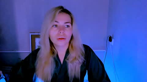 Lora online show from June 1, 4:25 am