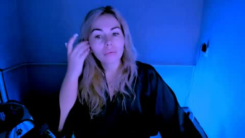 Lora online show from April 13, 2:24 am