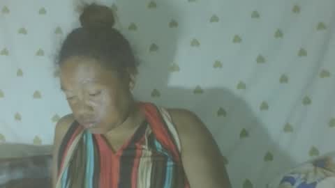 LorahVane online show from February 6, 11:35 am