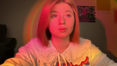 loraloveu online show from February 19, 2:12 pm