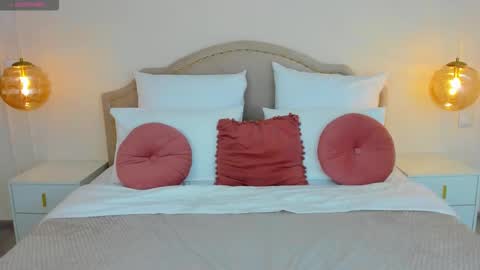 Lora online show from November 23, 3:47 pm